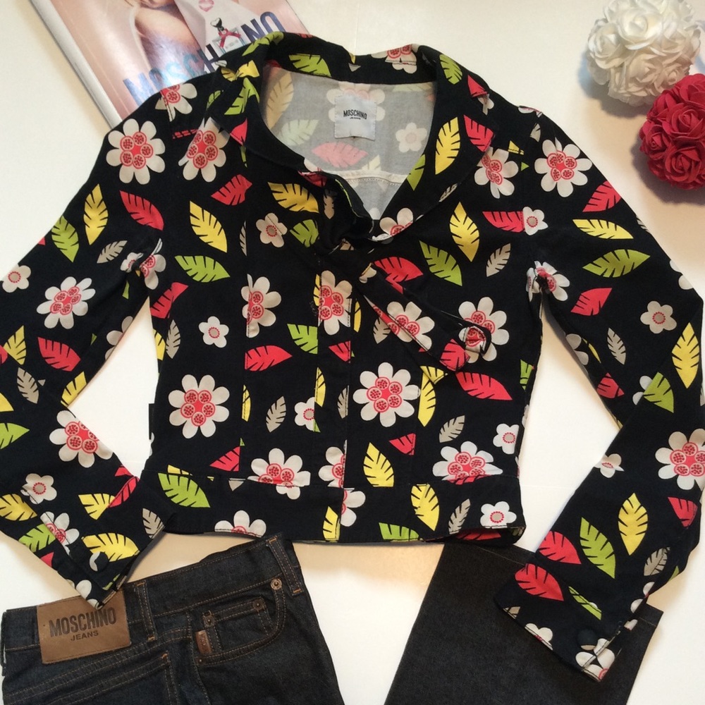 Moschino jeans short jacket size S